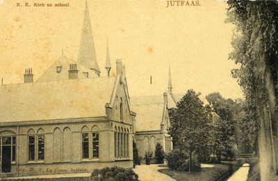 10811 Gezicht op de linker- en voorgevel van het R.K. St. Franciscusgesticht (Utrechtsestraatweg 3-5) te Jutphaas uit ...